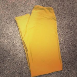 Mustard lularoe leggings